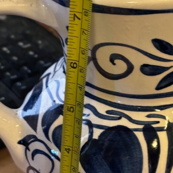 MADE IN MEXICO CERAMIC PITCHER WITH 6 MUGS W/HANDLES - Picture 6 of 7